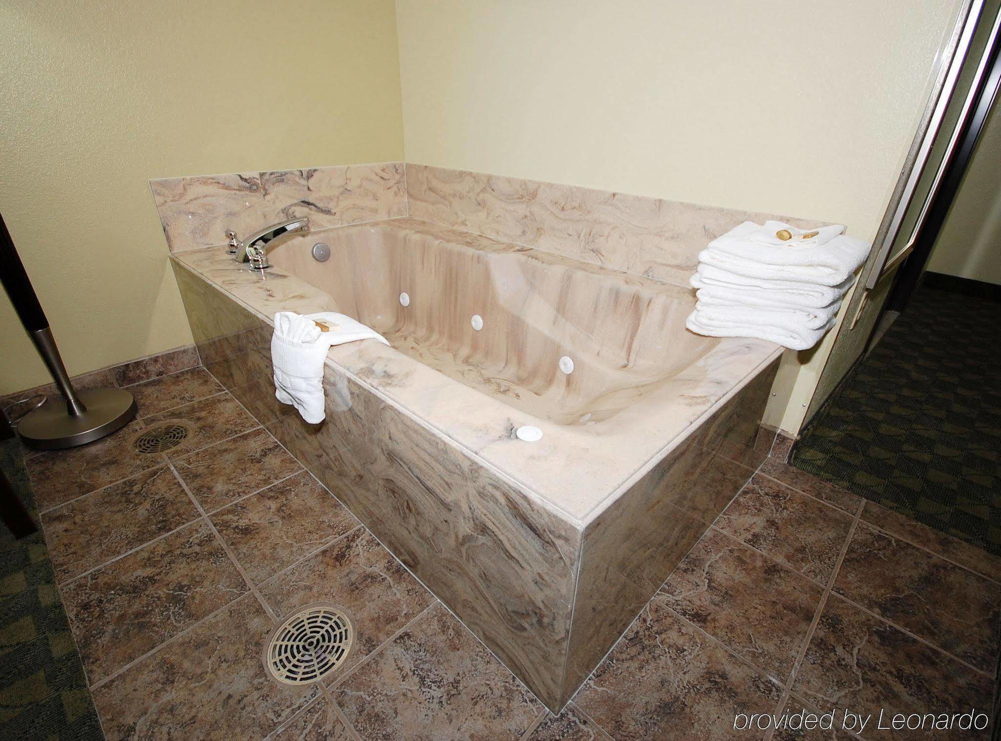 Best Western Cresson Inn Room photo